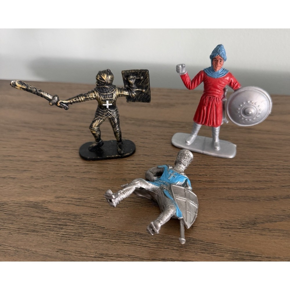 Vintage Medieval Knight Crusader Toy Soldier Lot Britains Style‎ 3pc Action Fig